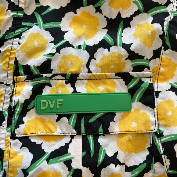 Floral Sleeveless Hooded Vest - Picture 3 of 4